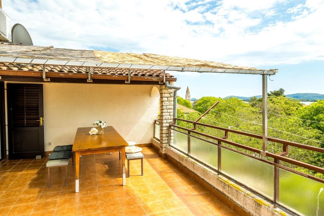 Apartmani Rosa Turanj Exterior photo