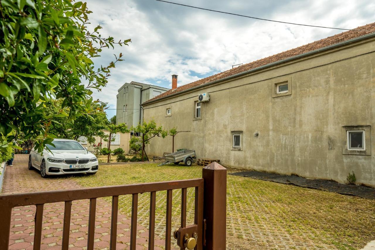 Apartmani Rosa Turanj Exterior photo